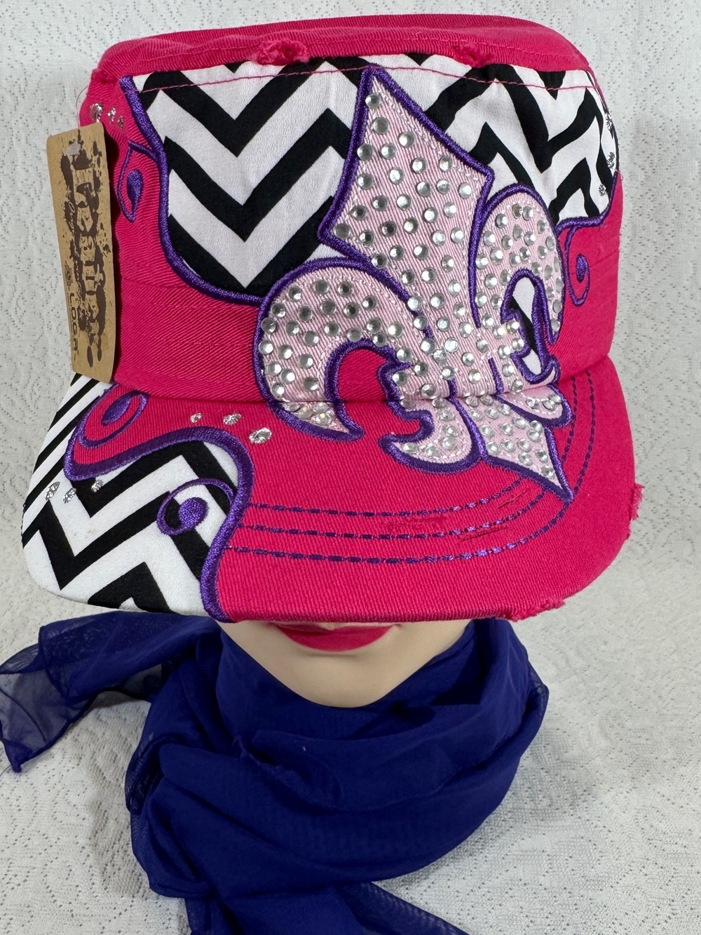 New With Tag Women Pink Fleur-de-Lis Embellished Cap